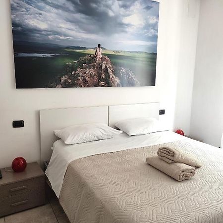 Easy Stay Verona Rooms エクステリア 写真