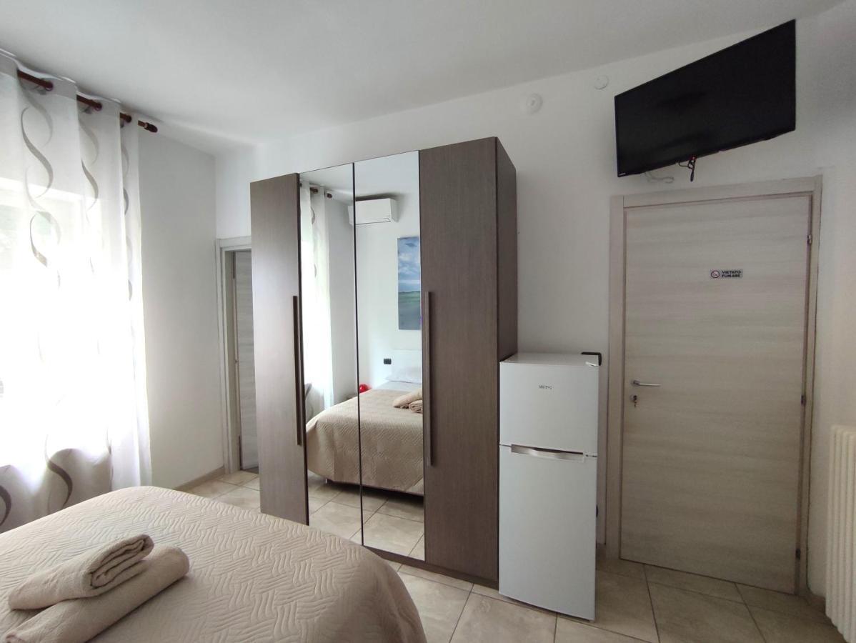 Easy Stay Verona Rooms エクステリア 写真